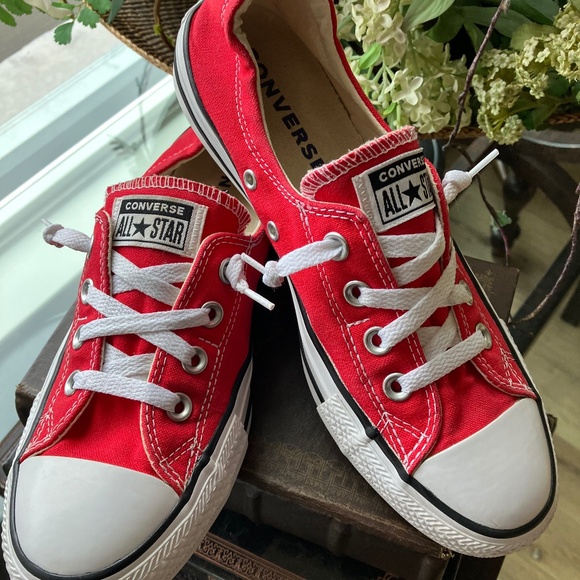 Converse Shorelines Fire Engine Red - Size 9 - Picture 1 of 6